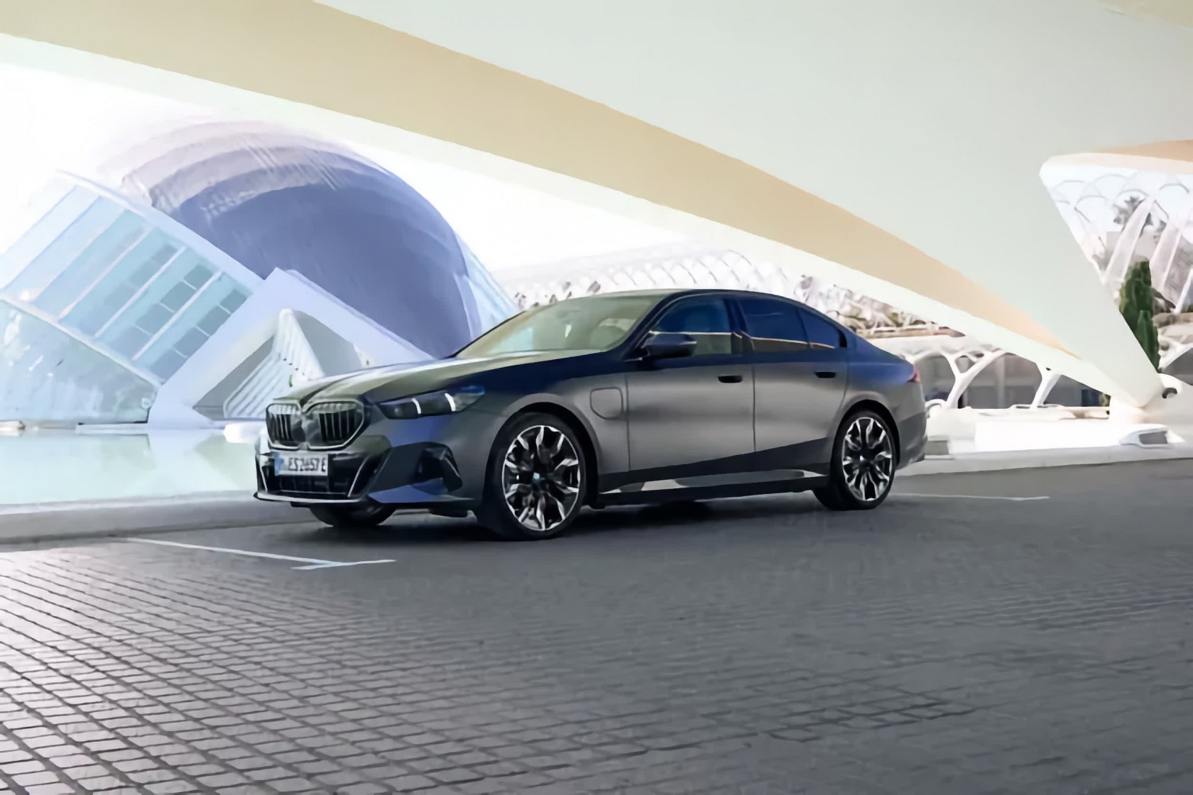 photo_text_left_right_new30775