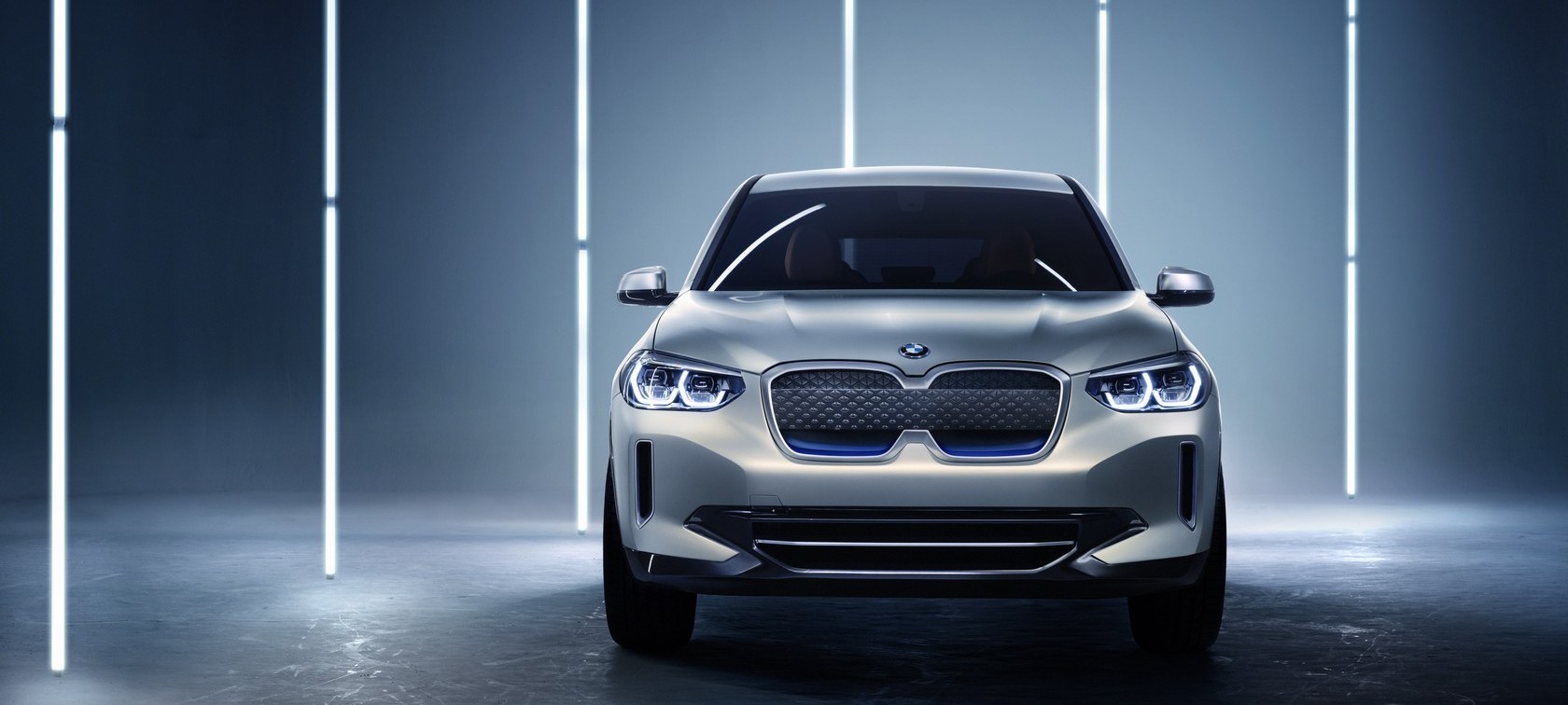 Концепт BMW iX3. Первый электрический SAV.